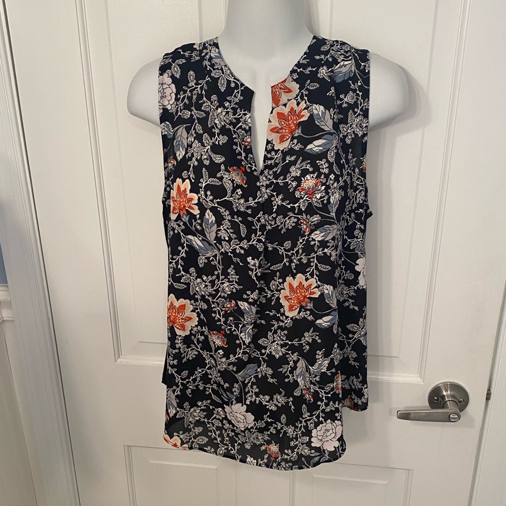 Sleeveless Loft top